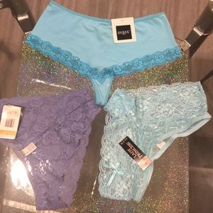 Bundle of 3 laced panties NWT GUESS, Maidenform